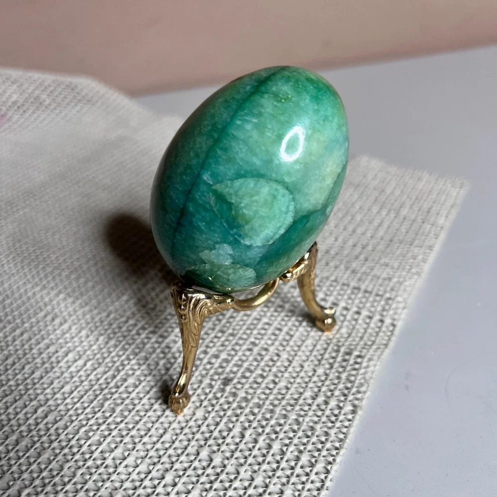Vintage Green Alabaster Stone Egg‎ with Gold Tone Ornate Tripod Stand Decor